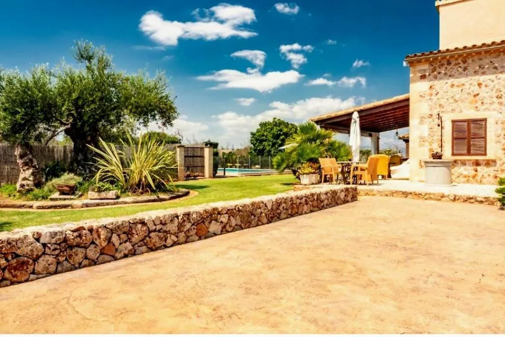Finca Cari Can Picafort  Spain
